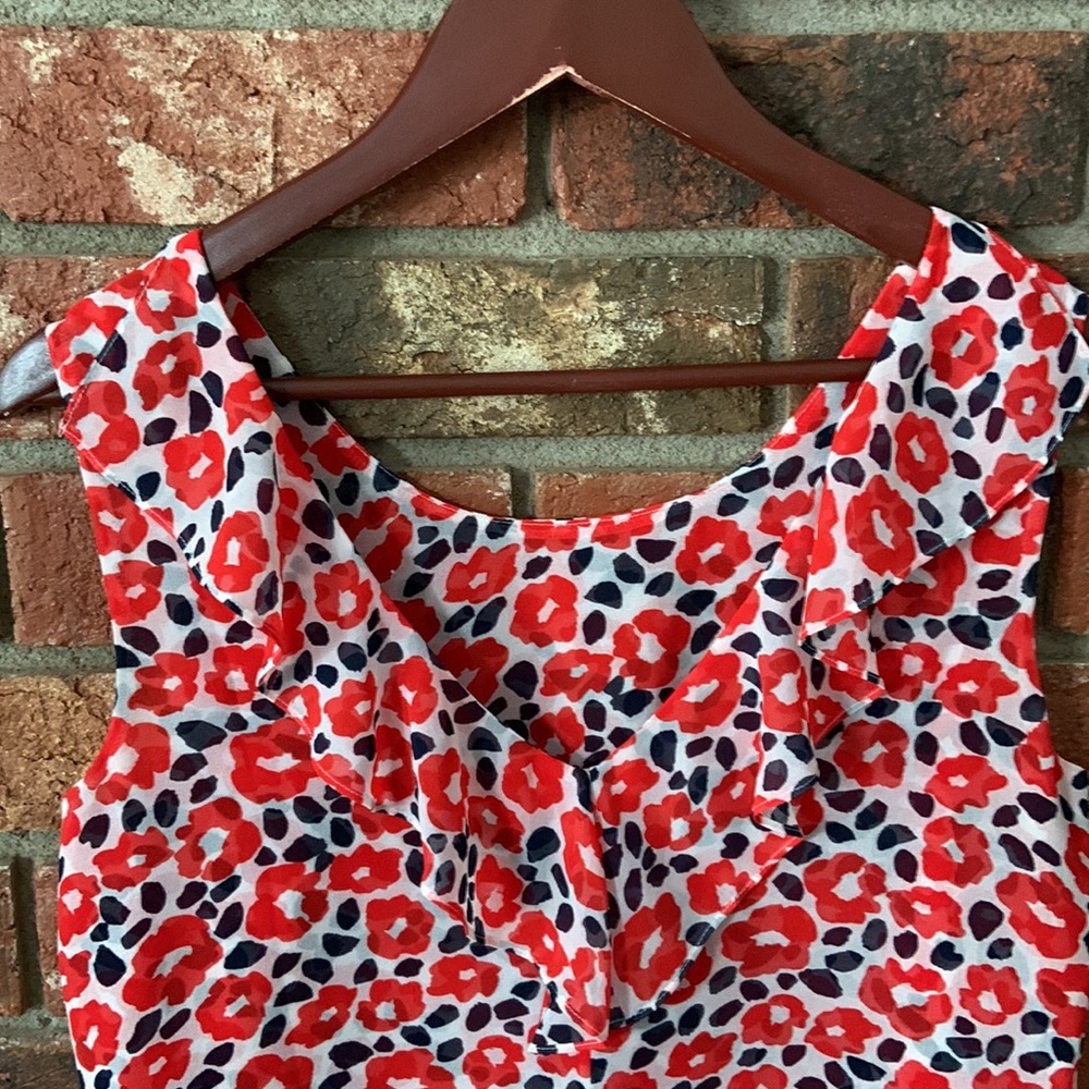 Cabi Red White Blue Floral Print Flipside Flowy Tank - Picture 4 of 5